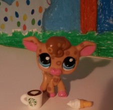Littlest Pet Shop Cow 2307 With Accessories