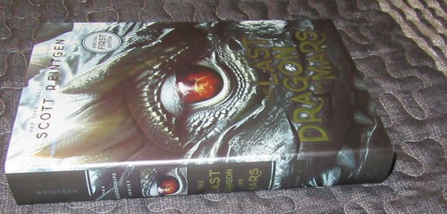 Last Dragon on Mars 1st Edition, Splayed Edges & Revesible Cover - Picture 6 of 9