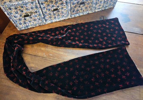 SCIARPA DONNA PULITA NERA CALDA MORBIDA NATALIZIA VINTAGE FIOCCHI ROSSI - Foto 6 di 6