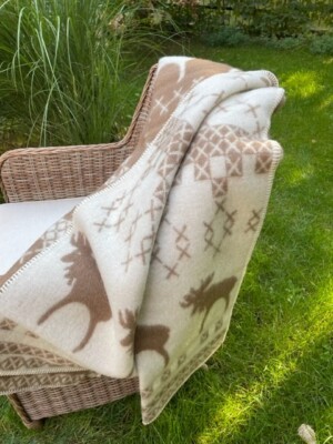 Wool Blanket 100% Natural Warm Sheep Wool Blanket Organic - Main Image