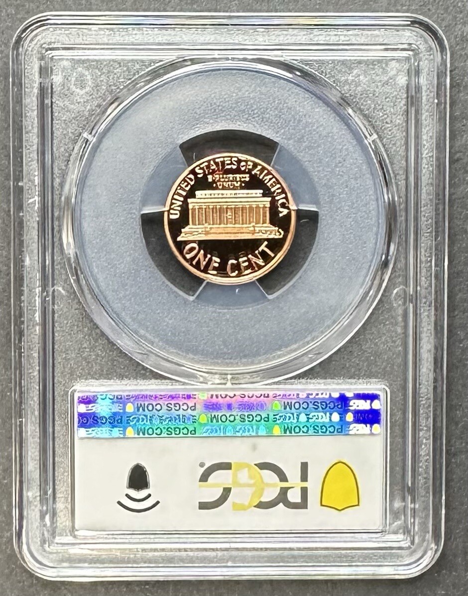 Foto 2 di 2