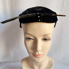 Vintage 1950s Black Velvet Close Fitting Brimless Hat with Long Feather