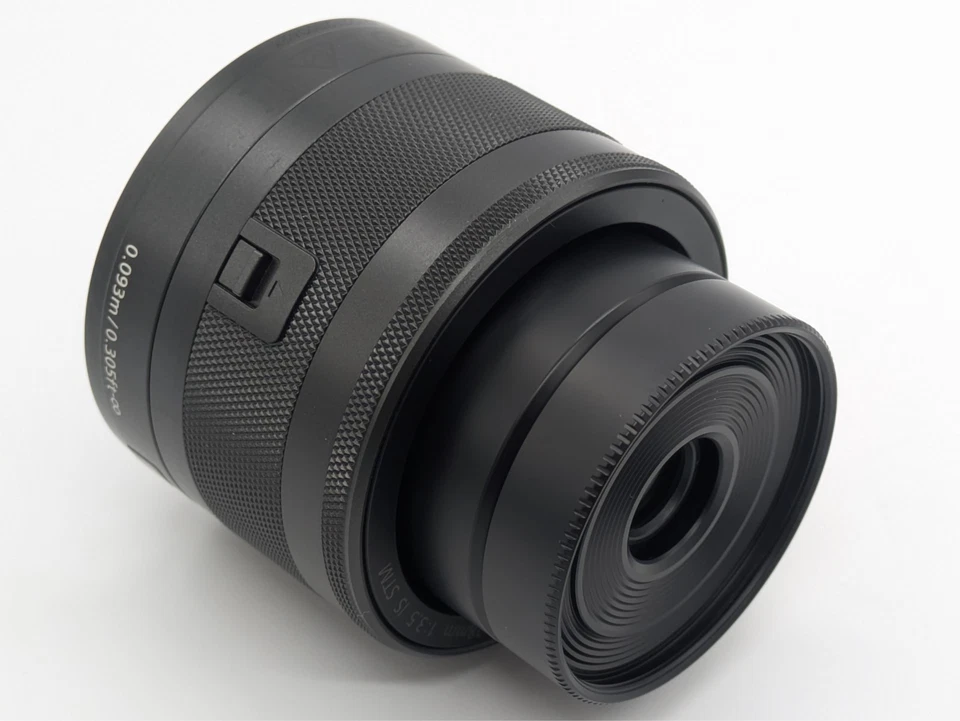 Video*[COMO NUEVO] Canon EF-M 28 mm f/3,5 IS STM Gran Angular Prime Macro JP1 #1 envío de un día Foto 3 de 4