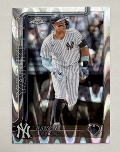 2025 Topps Chrome Aaron Judge Raywave Refractor #99 Yankees