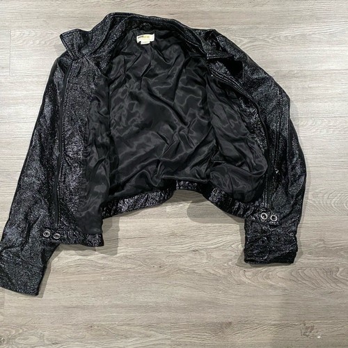 Chaqueta corta de moto MAEVE By Anthropologie de cuero sintético arrugado para mujer 1X negra - Imagen 5 de 7