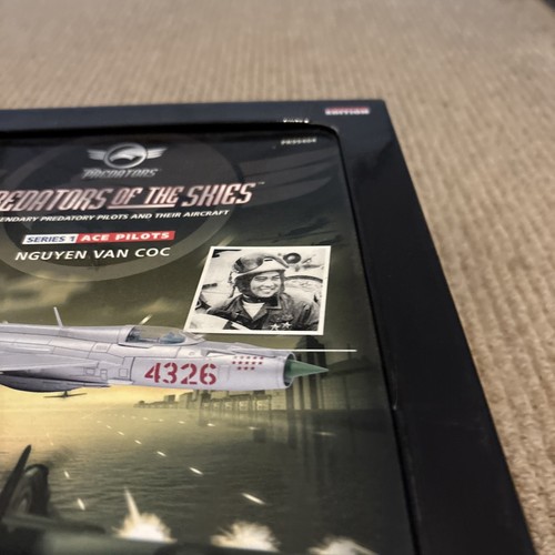 Corgi Aviation Predators Series 1 Mig-21 PF - FISHBED D Nguyen Van Coc PR99404 - Picture 3 of 10