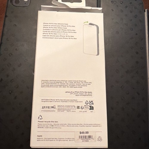 Original Apple iPhone 16 Pro Max Silikon Case Schwarz mit Magsafe - MYYT3ZM/A - Bild 2 von 3