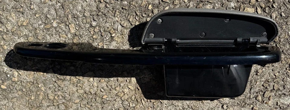 04-10 Toyota Sienna OEM Passenger Side Door Black Trim Gray Armrest Compartment - Image 3 of 3