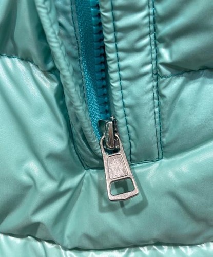 Chaleco de plumón de nailon brillante con logotipo trasero S Moncler - Imagen 7 de 8