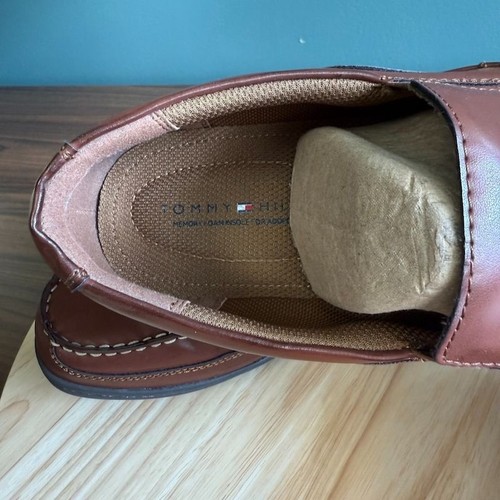 Mocasines Tommy Hilfiger para hombre Kerry Drivers 13W marrón medio - Imagen 8 de 9