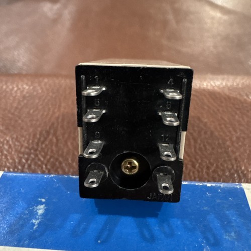 Omron H3Y-2 Timer Relay FNOB 240VAC 5A 250VAC Resistive - Picture 8 of 8