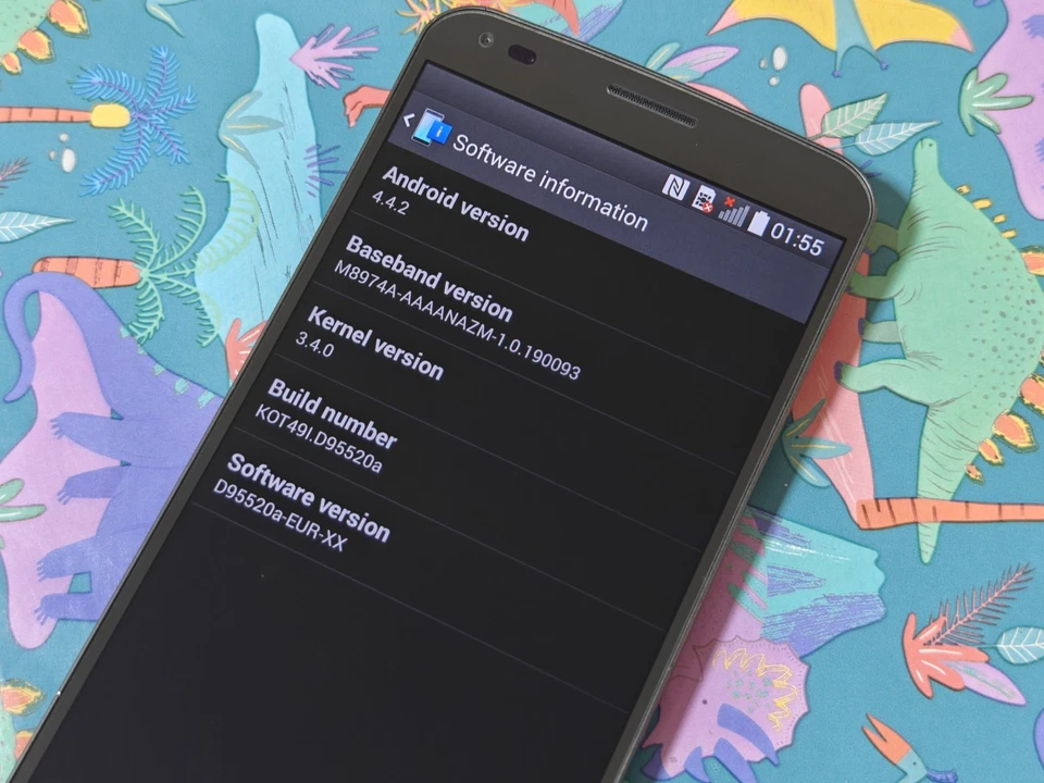LG G Flex (Unlocked) Prototype Curved Android Smartphone - Image 4 of 4