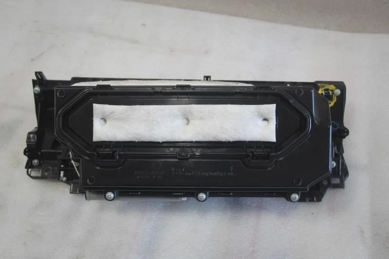 Lexus IS250 IS350 IS300 2014 2015 2016 2017 sedán guantera negra EB30 Foto 3 de 4