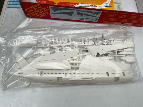1:144 Skyline models A300-B4 TNT/Garuda - Picture 3 of 8