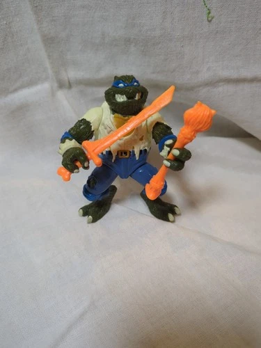 Vintage 1993 TMNT Universal Monsters Wolfman Leo Leonardo Figure W 2 Accessories