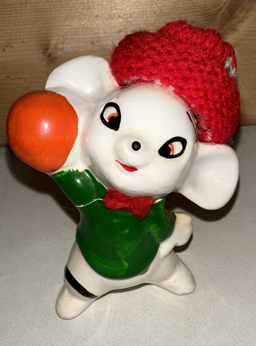 MCM Anthropomorphic Porcelain Christmas Mice Mouse Retro Knit Stocking Caps - Picture 9 of 17