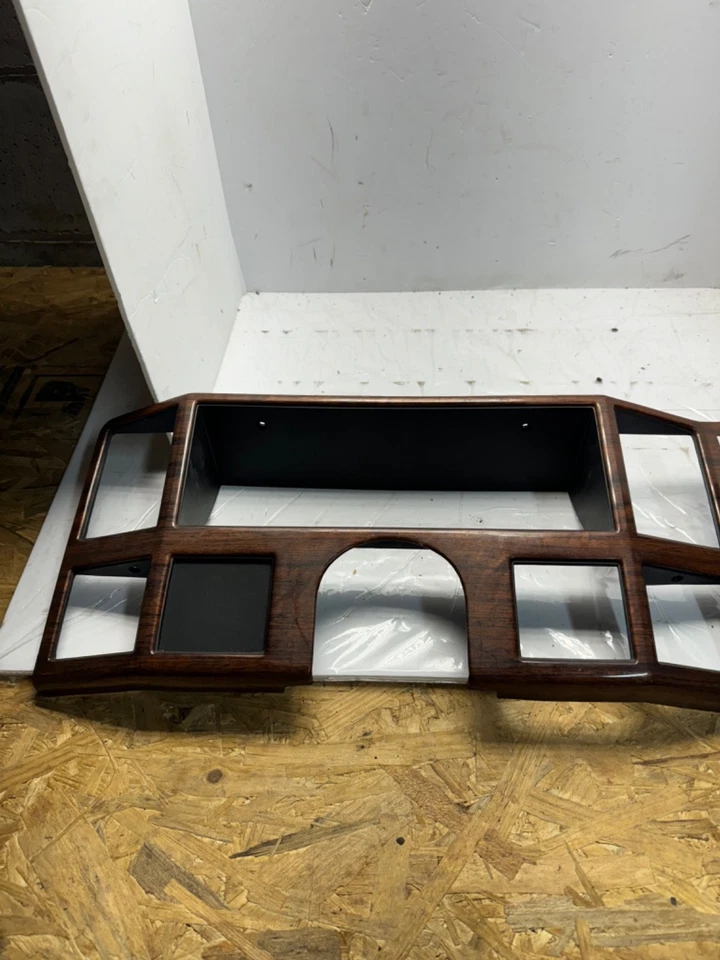 84-96 Jeep Cherokee XJ Madera Grano Panel de tablero Bisel Inserto Borde Borde Dirección Radio OE Foto 4 de 4