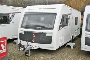 2019-MODEL-LUNAR-VENUS-540-4-TOURING-CARAVAN-FIXED-BED-FULL-END-WASHROOM