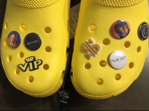 7 Travis Scott astroworld Crocs Jibbitz 