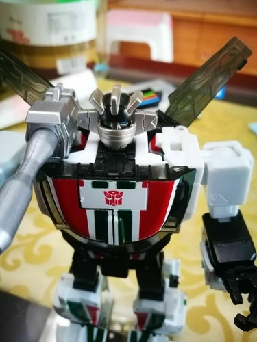 Nuevo Transformers Obra Maestra Cybertron MP-20 Wheeljack Lancia Stratos Turbo - Imagen 2 de 12