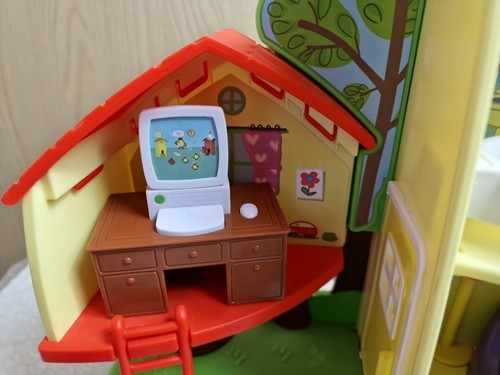 Peppa Pig Peppa's Playtime to Bedtime House Lights & Sounds Bundle Hasbro - Picture 5 of 19