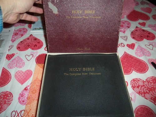 1953 HOLY BIBLE, THE COMPLETE NEW TESTAMENT ON AUDIO RECORD 16 RPM