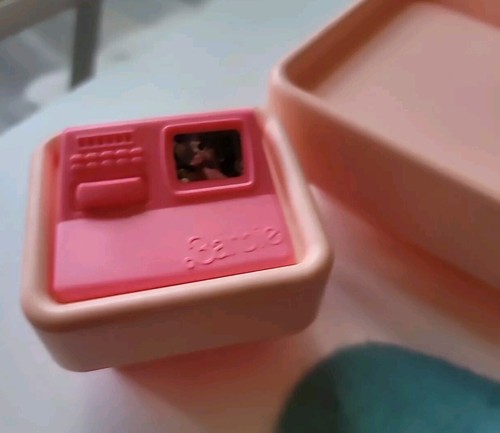 Vintage 1978 Barbie Dream Möbel Sammlung Bett Nachttisch Teppich Rosa Puppe - Bild 2 von 6