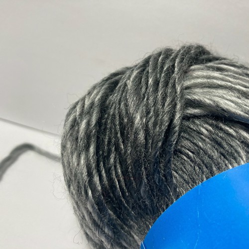 Shades of Grey Yarn Twin Pack Light Worsted 3.5oz 270yds Each Made In USA - Picture 8 of 12