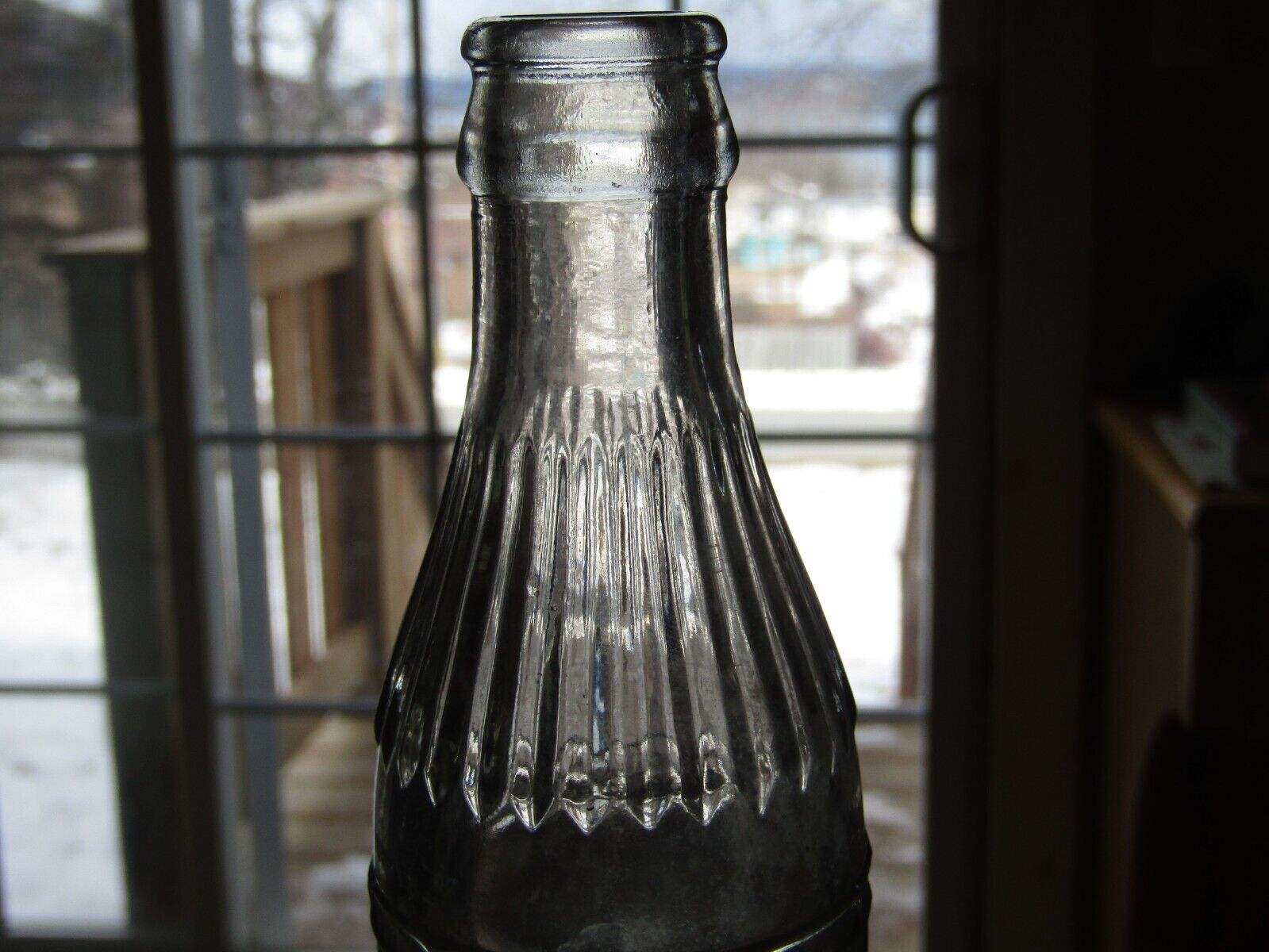 6-1/2 oz embossed Nipigon Bottling Works, Ontario, tougher bottle, try a bid!!!