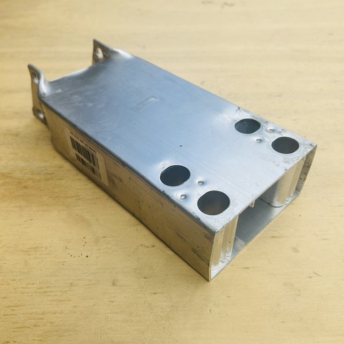 Genuine Mercedes OEM C200 chassis rail extension absorber right A2056200495 - Picture 3 of 5