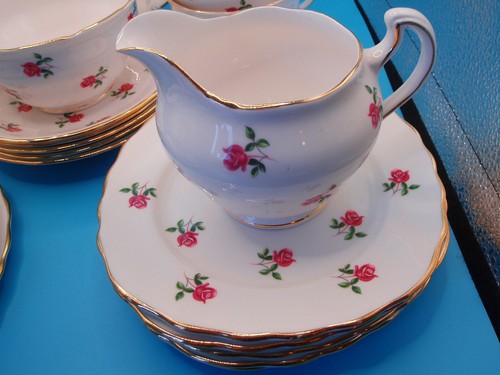 Juego de té vintage Colclough Bone China parte Ditsy Rose - Imagen 3 de 7