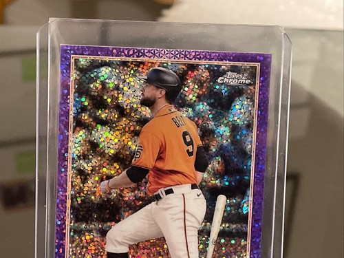 2022 Topps Chrome Baseball #26 Brandon Belt Purple Speckle Refractor 196/299 - Picture 5 of 7