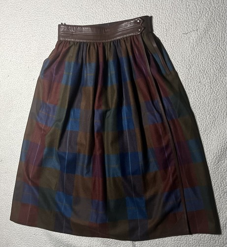 Vintage Escada 90s Wool Skirt - Picture 6 of 15