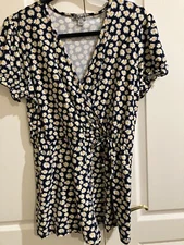 J for Justify Black Floral Romper Size Large
