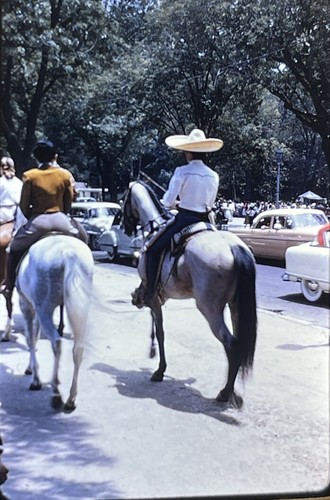 1971 Mexico City Chapultepec Charros Vintage Original Photo 35mm Slide 311 - Picture 2 of 3