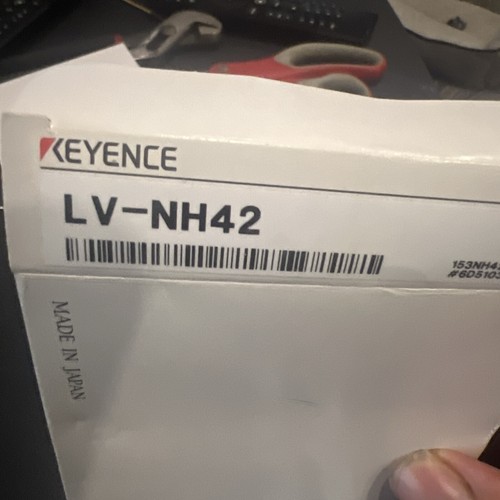 1PC Keyence LV-NH42 LVNH42 Laser Sensor New (KY18) - Picture 2 of 2