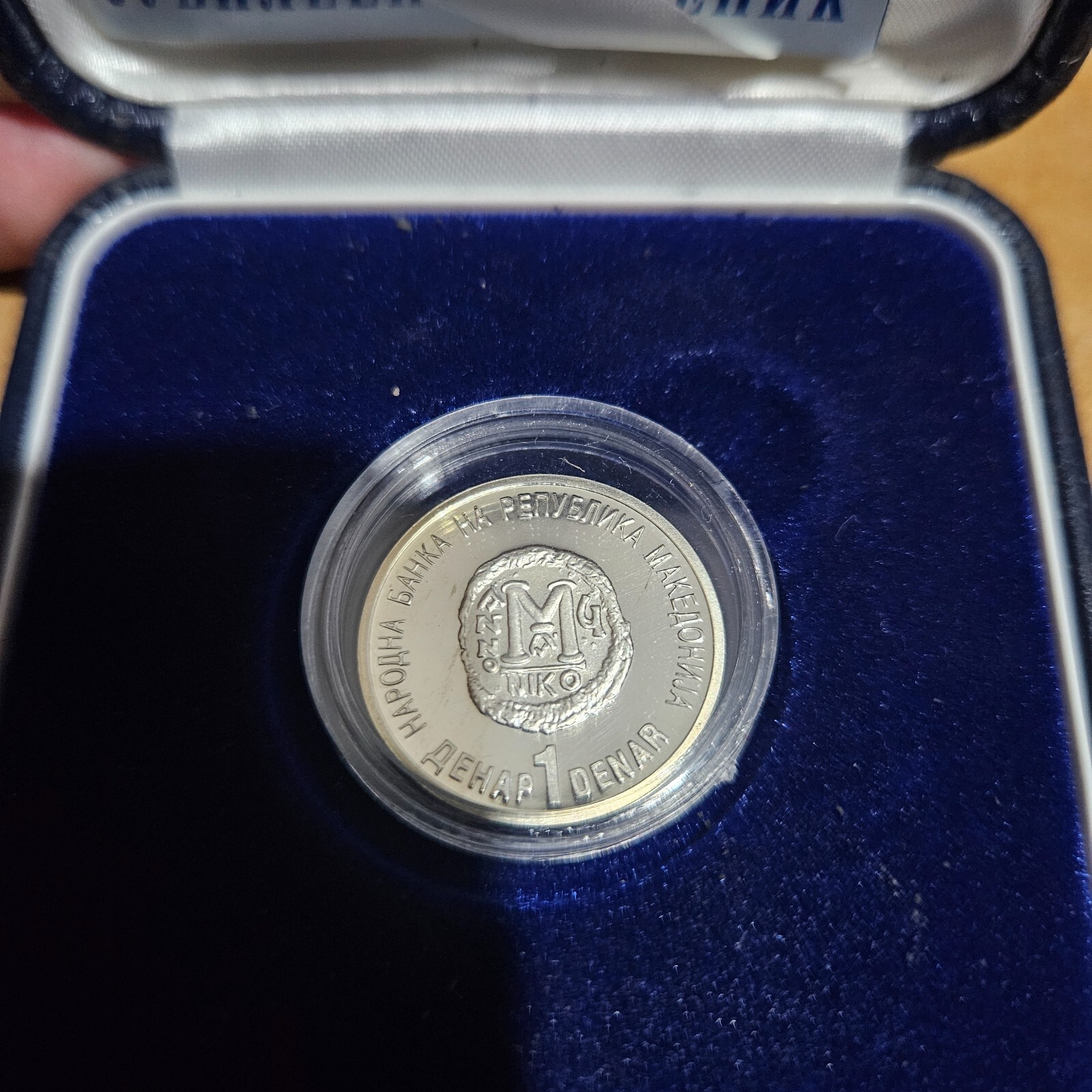 Picture 1 of 6