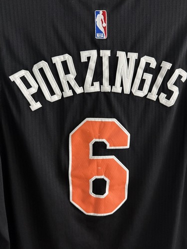 Adidas NBA New York Knicks #6 Kristaps Porzingis Men's Size Large Black - Picture 5 of 5