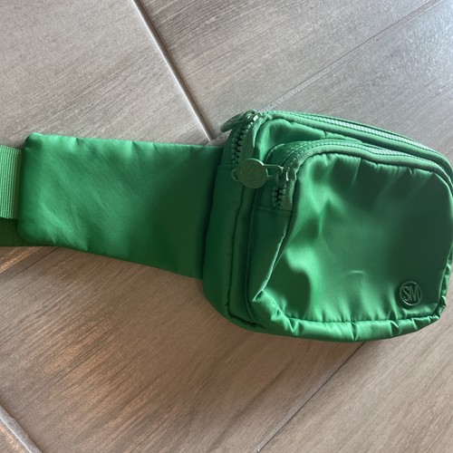 Bolso Cintura STEVE MADDEN - Riñonera - Caminar - Compras - Verde Talla Única - Imagen 6 de 12