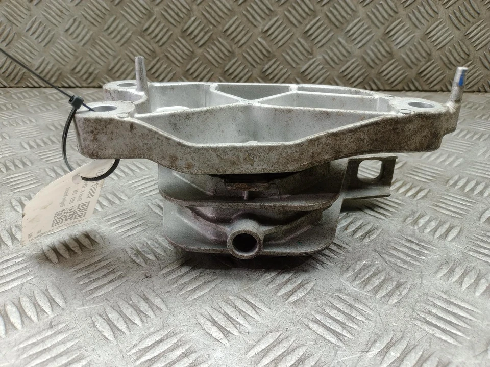 PEUGEOT 208 ENGINE MOUNT RIGHT EV 9826533880 MK2 P21E 2020 - 2024 - Image 4 of 4