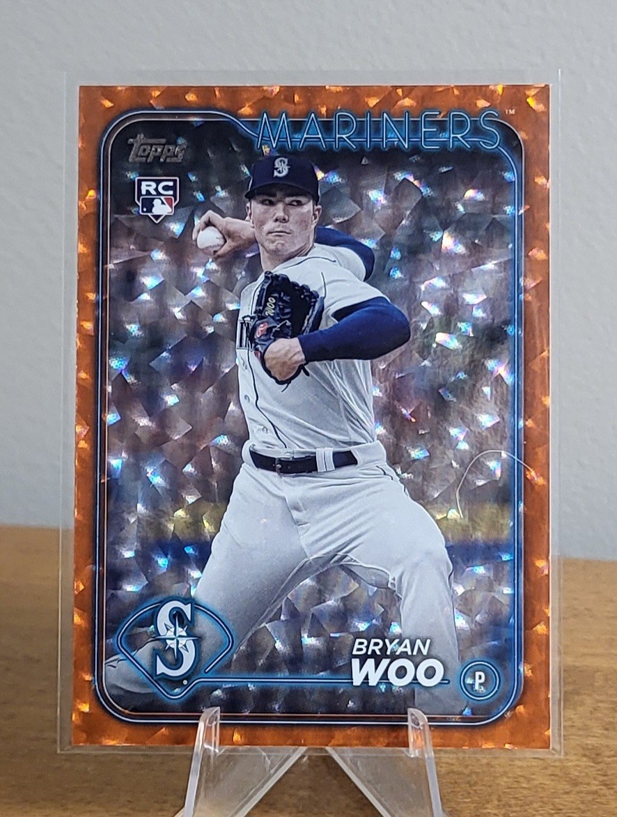 2024 Topps Series 1 - Bryan Woo #12 Orange Crackle Foil /299 (RC)