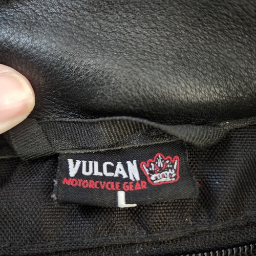 Vulcan Motorcycle Jacket Mens L Black Leather made with KEVLAR Protective Armour - Picture 6 of 18