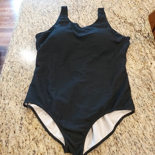 Women’s Aquamore One Piece Swimsuit 26W Scoop Neck - Textured Black Built-in Bra