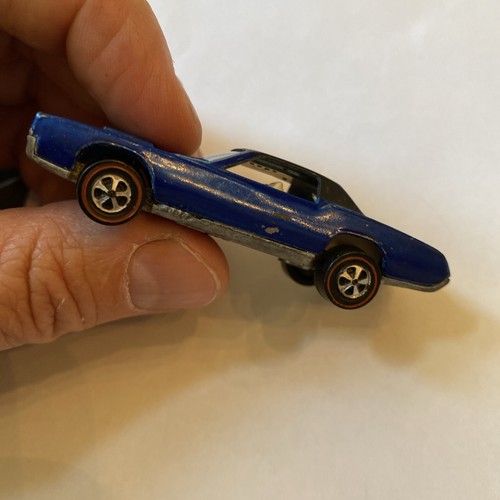 1968 Hot Wheels Redline CUSTOM ELDORADO Blue US White Interior. - Picture 14 of 17