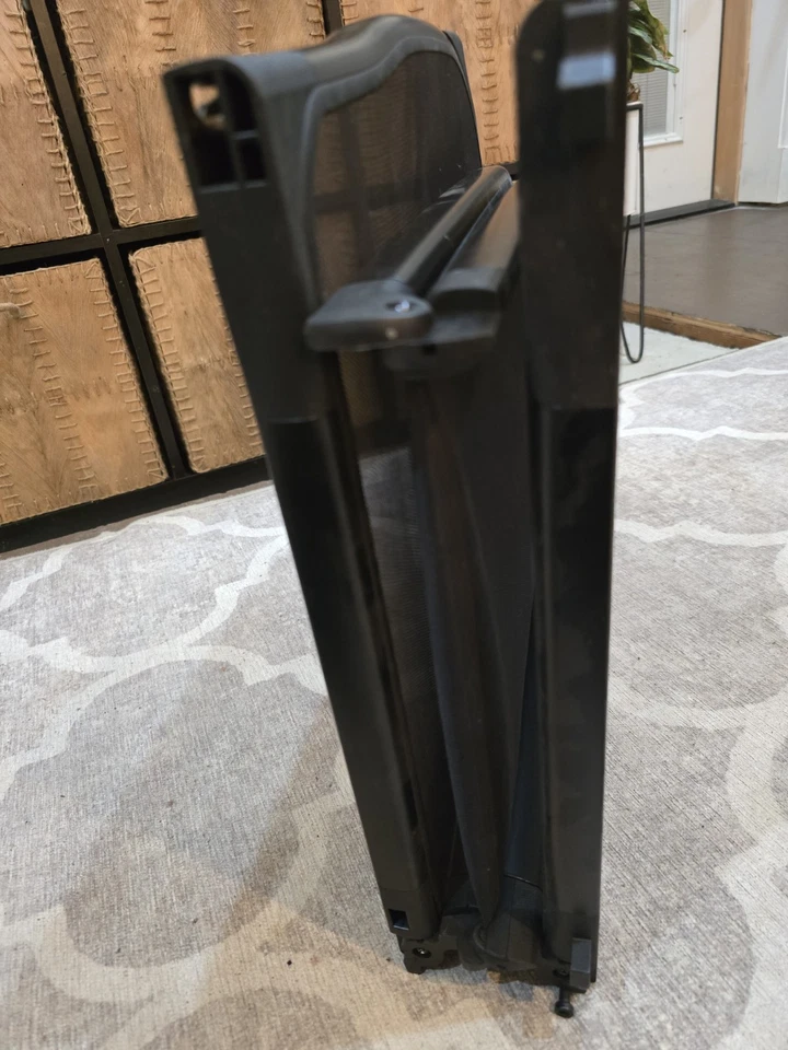 Audi A4 S4 Convertible Wind Deflector 8H0 862 953C RLO - Image 4 of 4