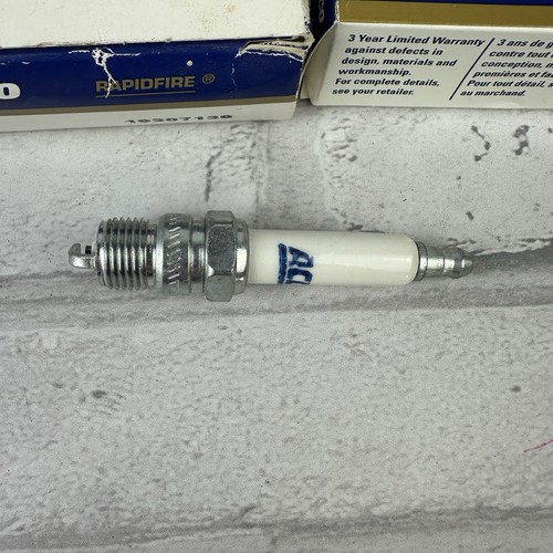 AC Delco Set of 4  Rapid Fire Single Platinum Spark Plugs 19307139 NOS - Picture 2 of 4