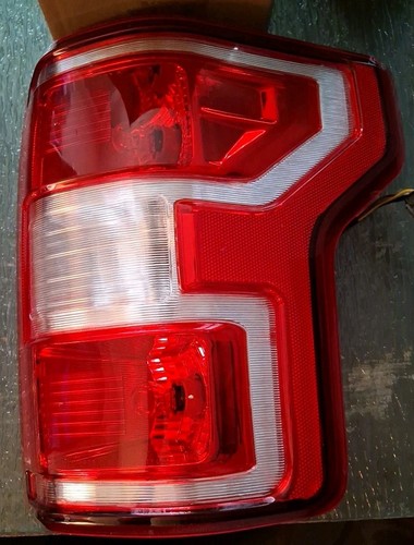 18-20 Ford F150 Tail Light Right Passenger Side Red Housing Brake Turn Signal &