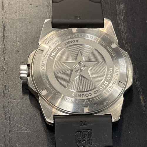 LUMINOX PACIFIC DIVER SERIES 3120 WATCH, 44MM, W/ORIGINAL RUBBER STRAP - Picture 6 of 11