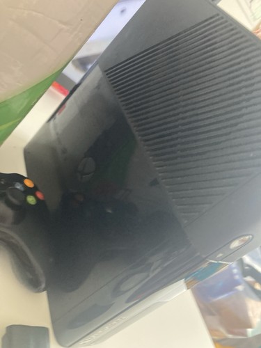 Xbox 360 E 250GB Boxed With Controller, Leads And Extras, Tested And Working - Picture 16 of 20