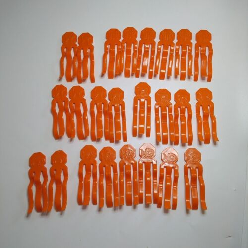 Vintage Crafts Orange Plastic Clothes Pins / Pegs / Clips With Animals Decor 24 - Picture 4 of 6